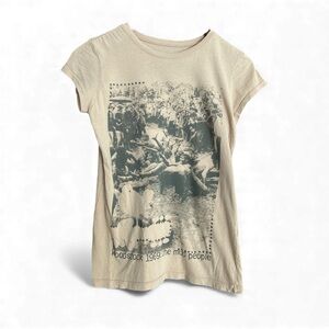 Vintage Woodstock Graphic Beige Short Sleeve Tee with photo by Peter Menzel